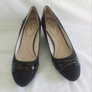 Womens Black Life Stride Soft System Wedge Heels Size 8.5 M